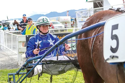 Sarah to finally defend title
