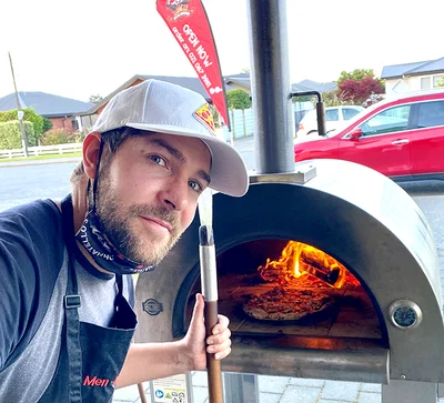 Getting a pizza the action
