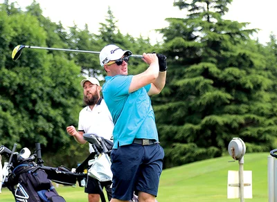 Golfers dig deep to raise funds