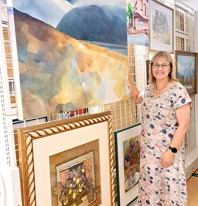 Artworks go under the hammer
