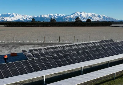 NZ's biggest solar farm charges ahead