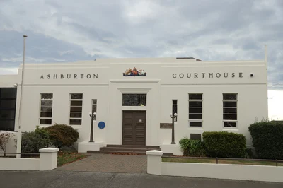 Judge: “Quite handy things, kids”