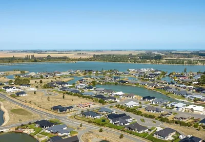 ‘Smorgasbord of issues’: No quick fix for Lake Hood