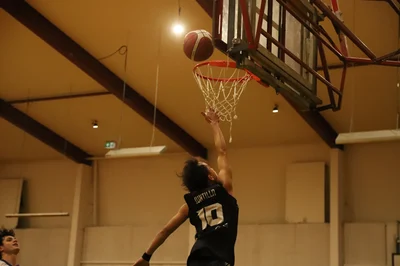 Knights slay the Eagles