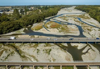 Residents warned of noisy hammering for new bridge 'trial pile'