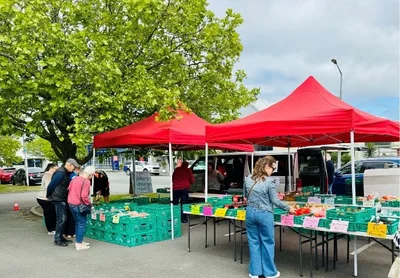 Farmers Market has no plans to move