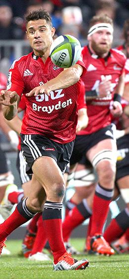 Crusaders crash to clinical Chiefs