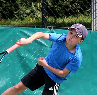 Strong start to local tennis for Team Head