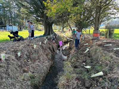 Foothills Catchment Group working together